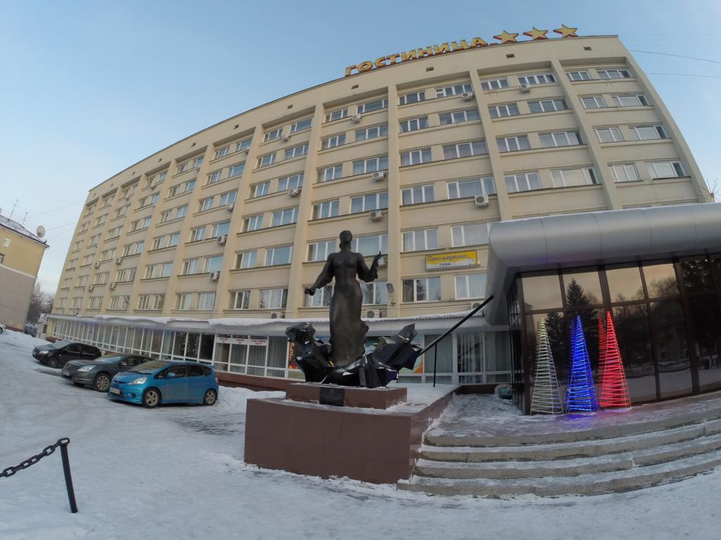 Hotel Kuzbass Kemerowo Exterior foto